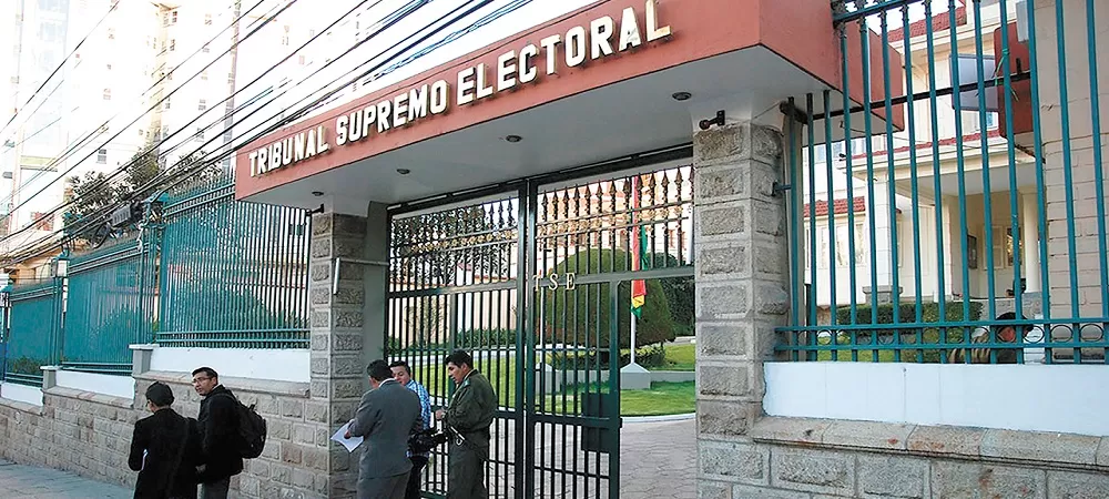 El OEP pide respeto a la democracia y al proceso electoral en Bolivia, Vargas habla de dimitir