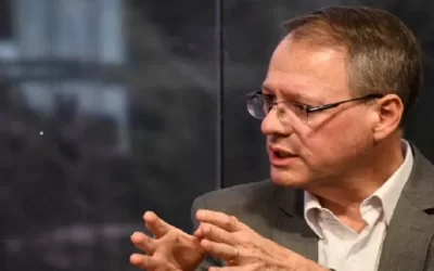 El economista Jaime Dunn oficializa su postulación a las elecciones por NGP, lo acompaña Édgar Uriona