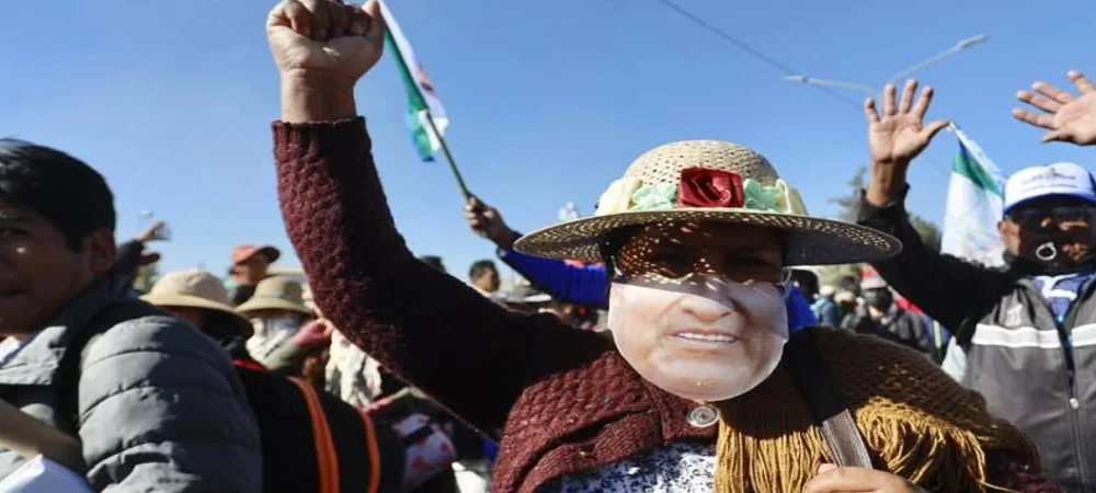 El TSE recula, Evo Morales puede inscribirse, si acaso tiene partido, luego dirá si está habilitado
