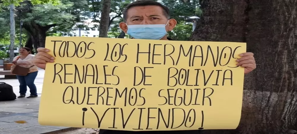 Pacientes renales en Santa Cruz se suman a las medidas en contra de Luis Arce, piden que se garantice el derecho a la salud