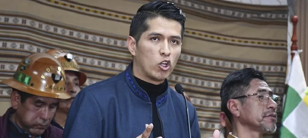 Tras fallo del TCP, el TSE ratifica inscripción de Alianza Popular, Andrónico habilitado, él celebra